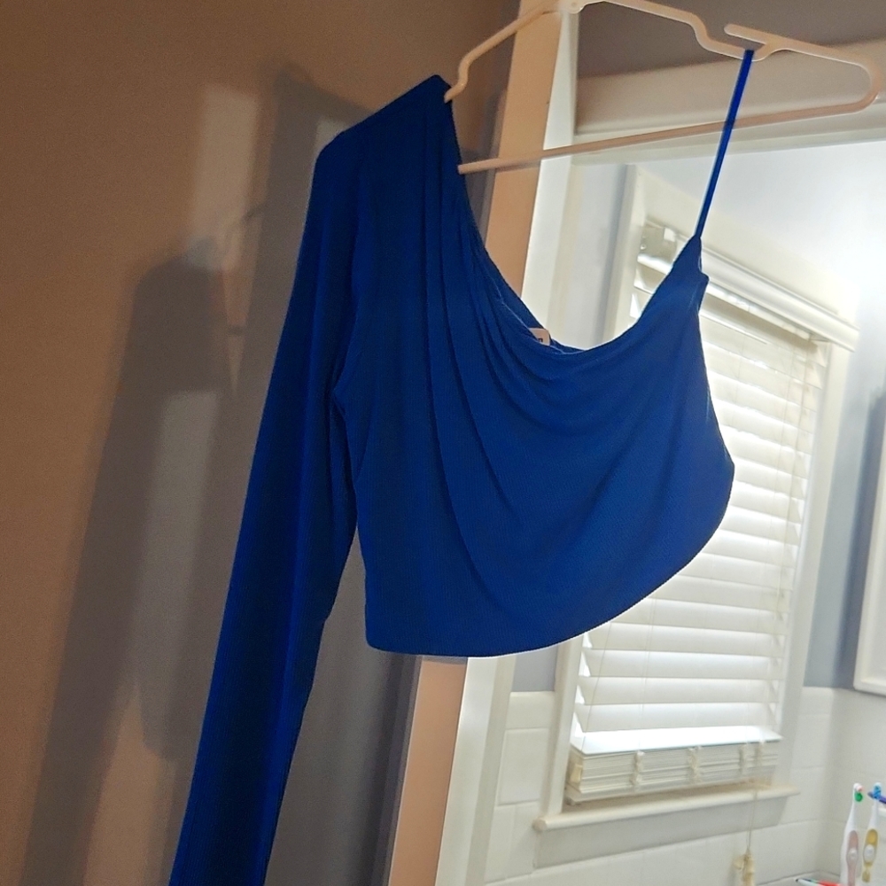 Superdown women's crop top